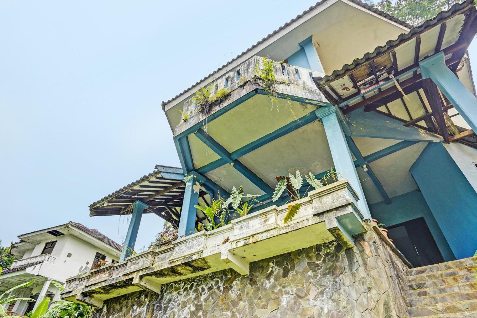 Spot On 92388 Villa Segi Delapan Prigen Exterior foto